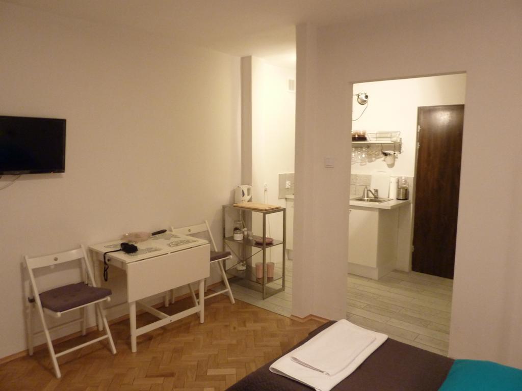 Koro De Varsovio - Apartament Ciasna 10 Exterior foto